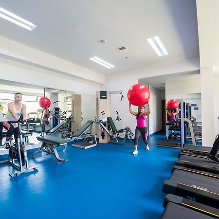 Hotel Dann Carlton Belfort Медельїн Екстер'єр фото The gym at the University of Roehampton