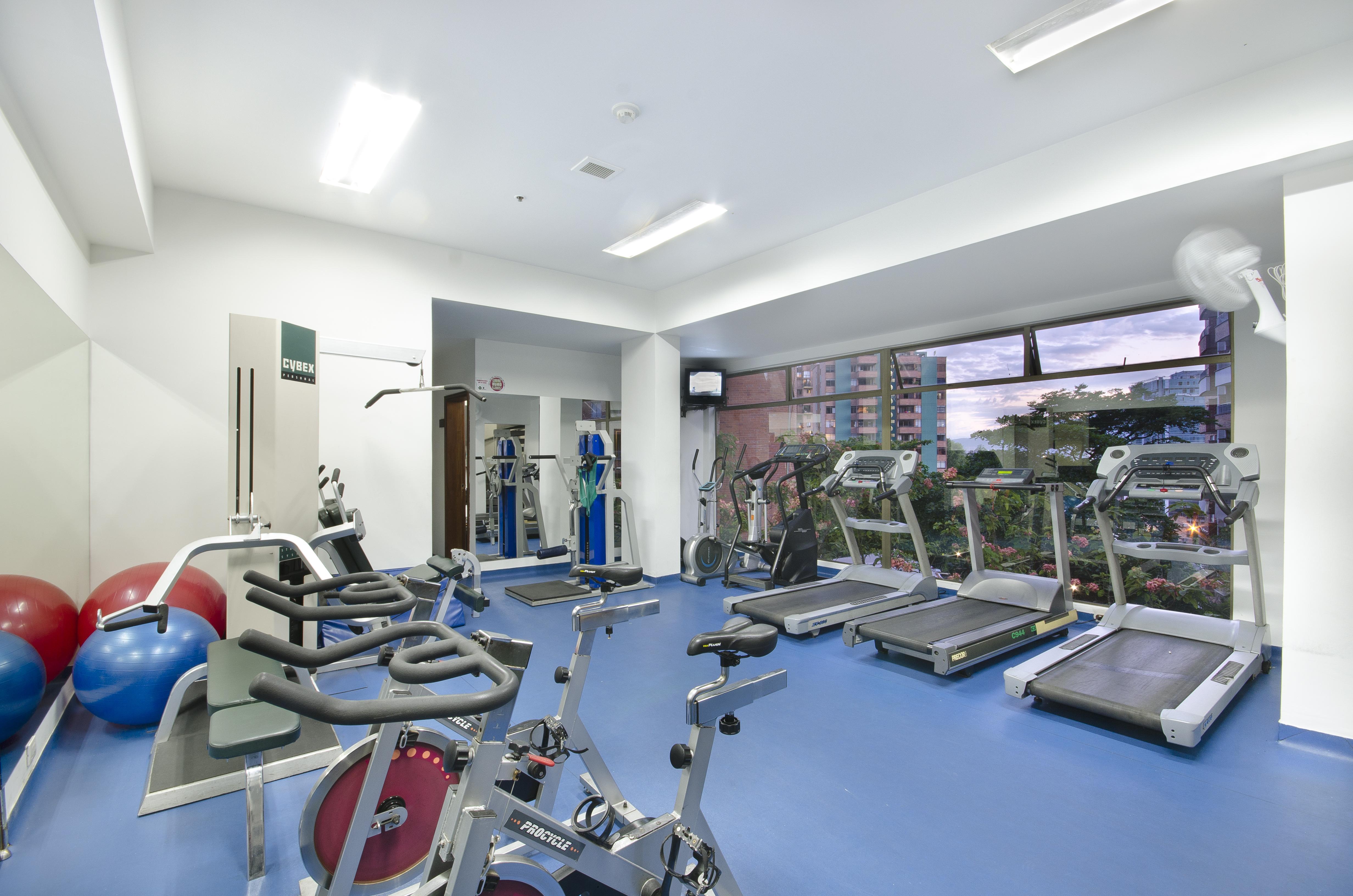 Hotel Dann Carlton Belfort Медельїн Екстер'єр фото The gym at the University of Roehampton