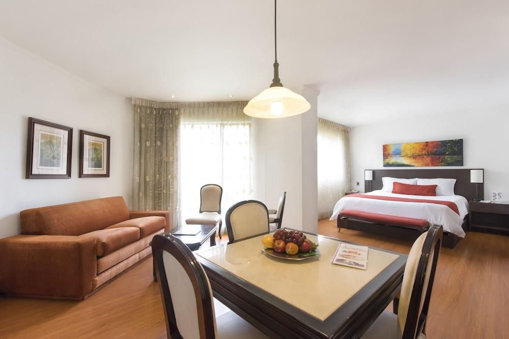 Hotel Dann Carlton Belfort Медельїн Екстер'єр фото Suite